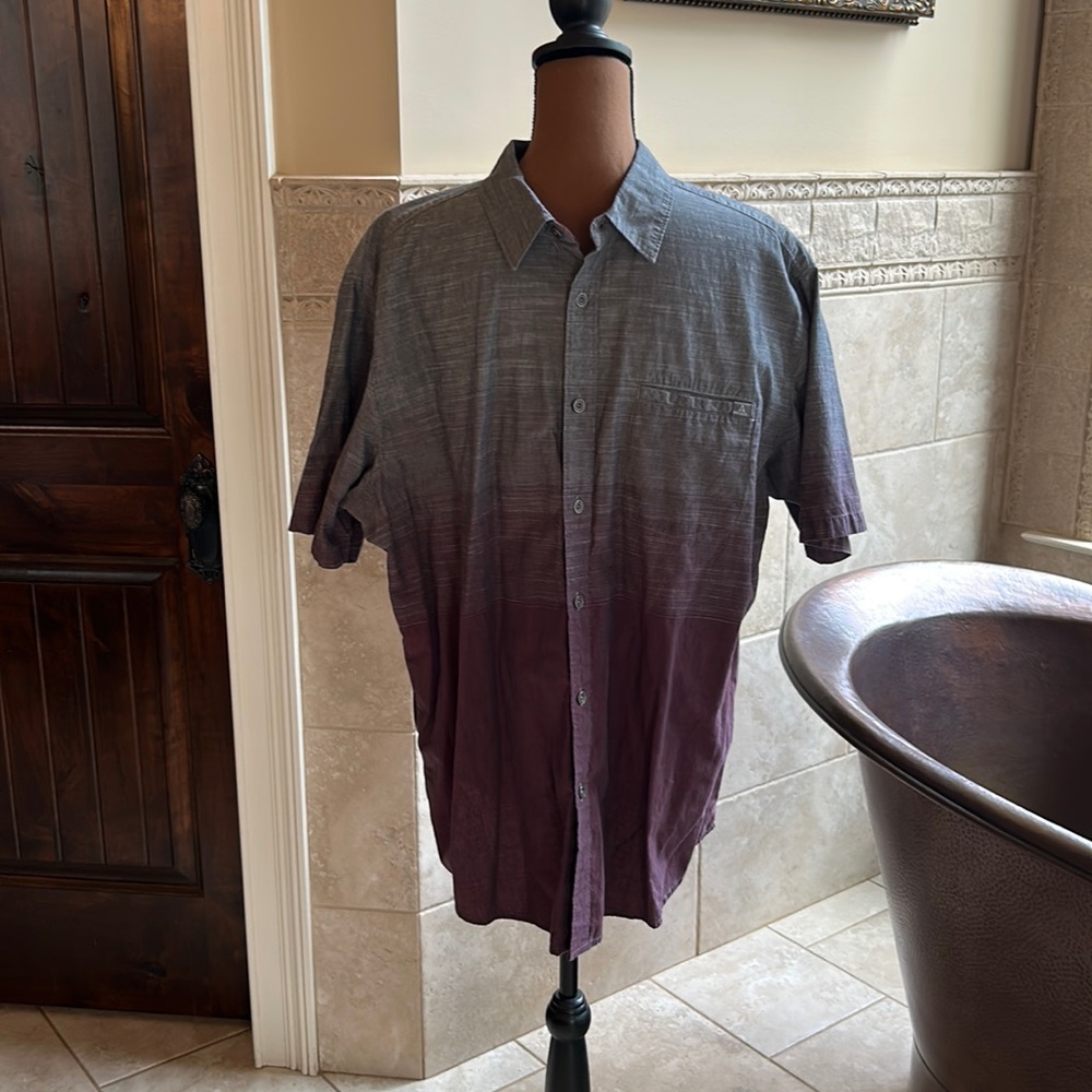 Ascend Sz XL button down Ombré Grey and Purple
